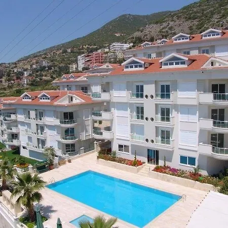 Beautiful Green At Cleopatra Beach Apartment Alanya